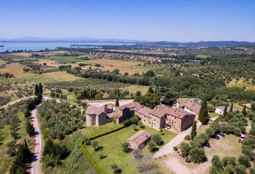 リゾートホテル Relais Borgo Torale