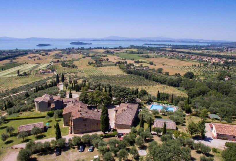 リゾートホテル Relais Borgo Torale