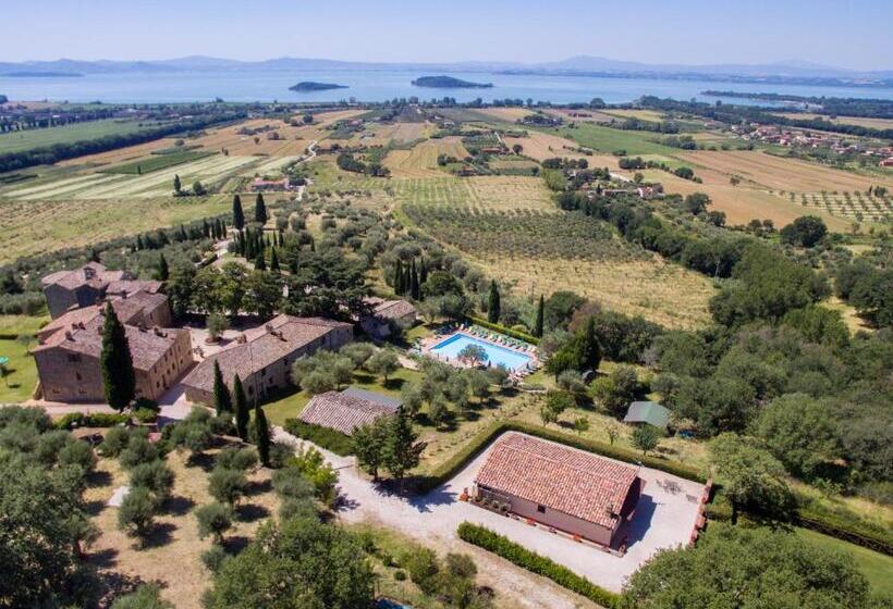 リゾートホテル Relais Borgo Torale