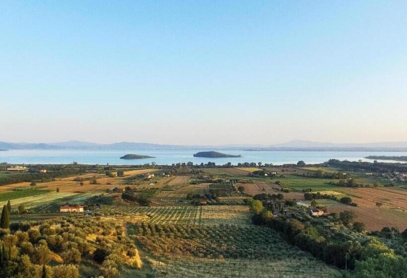 リゾートホテル Relais Borgo Torale