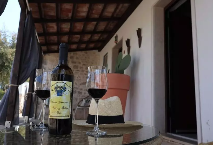 Aamiaismajoitus (B&B) Agriturismo Masseria Alberotanza