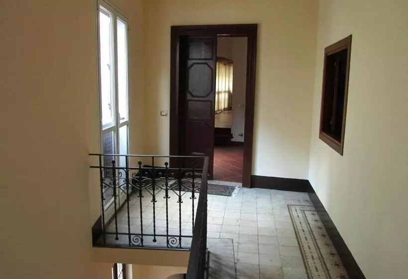 Aamiaismajoitus (B&B) Palazzo Santa Rosalia