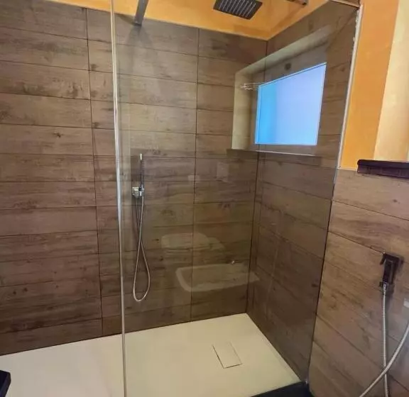 Aamiaismajoitus (B&B) Rivarola Al Tempo Dei Castelli