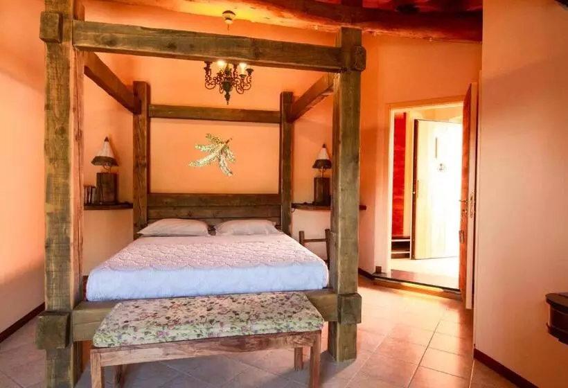 Aamiaismajoitus (B&B) Rivarola Al Tempo Dei Castelli