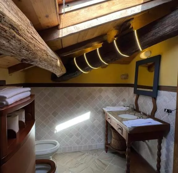 Aamiaismajoitus (B&B) Rivarola Al Tempo Dei Castelli