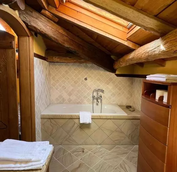 Aamiaismajoitus (B&B) Rivarola Al Tempo Dei Castelli