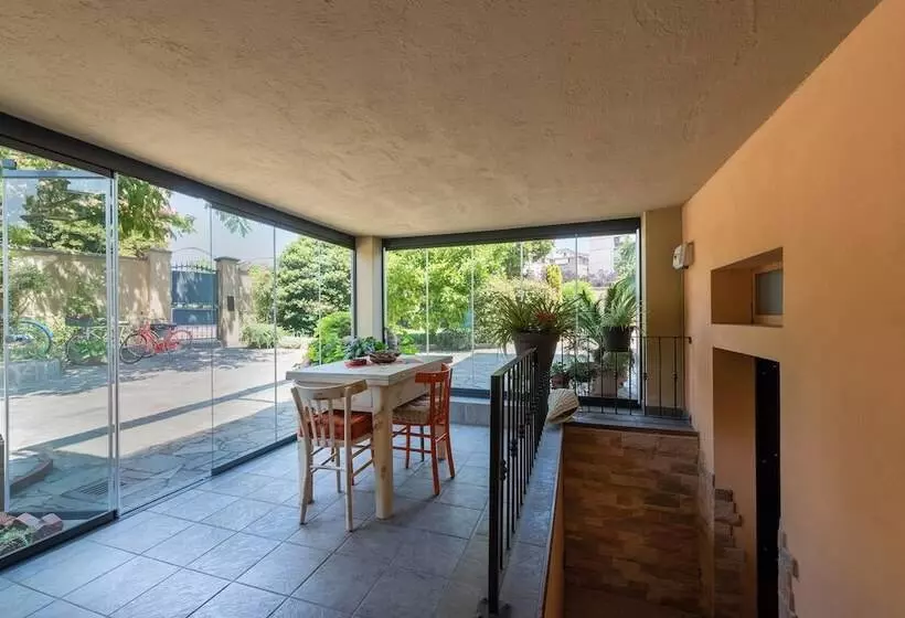 Aamiaismajoitus (B&B) Villa Mery