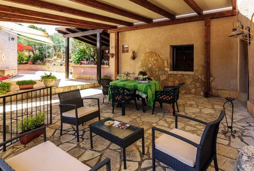 Bed & Breakfast Torre Saracena