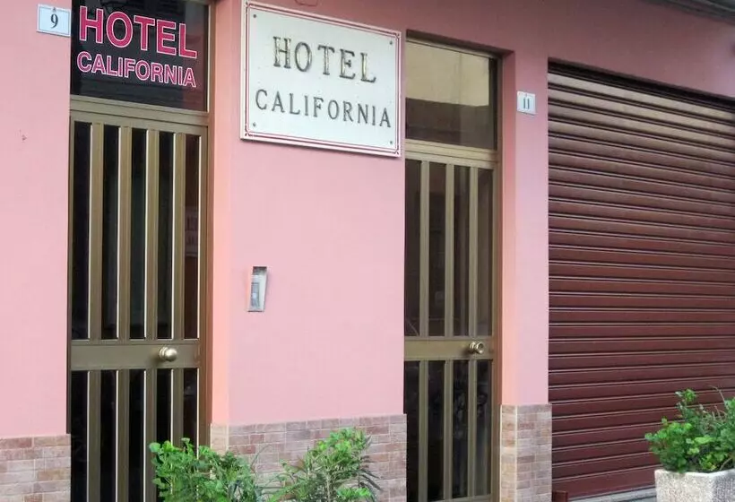 ホテル California