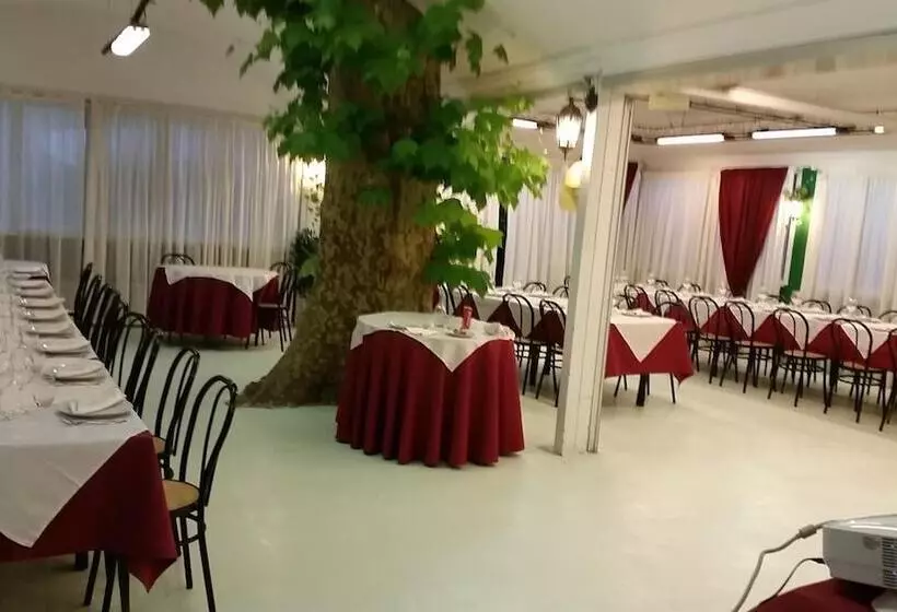 ホテル Villa Robinia