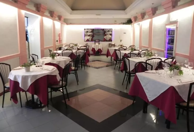 ホテル Villa Robinia