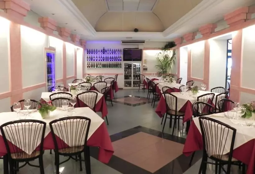 ホテル Villa Robinia