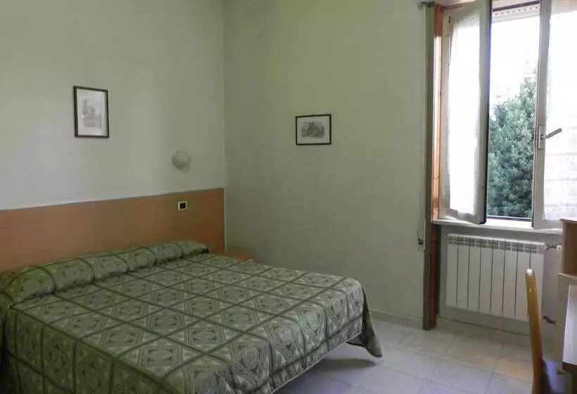 ホテル Villa Robinia