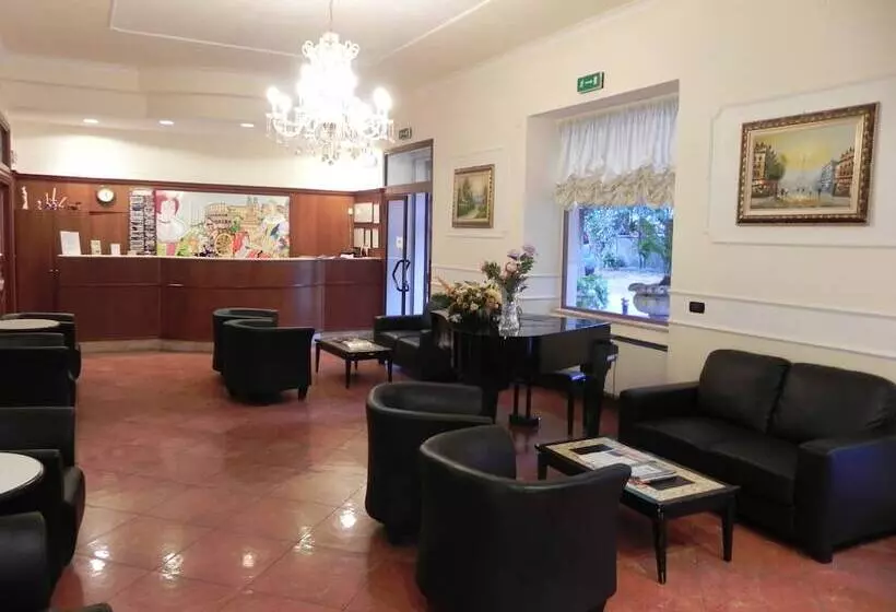 ホテル Villa Robinia