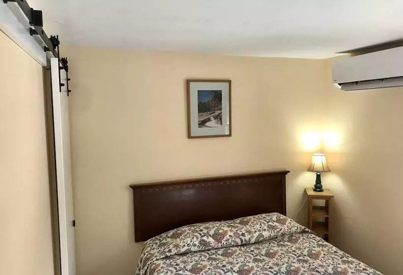 Mt Liberty Cabins And Motel