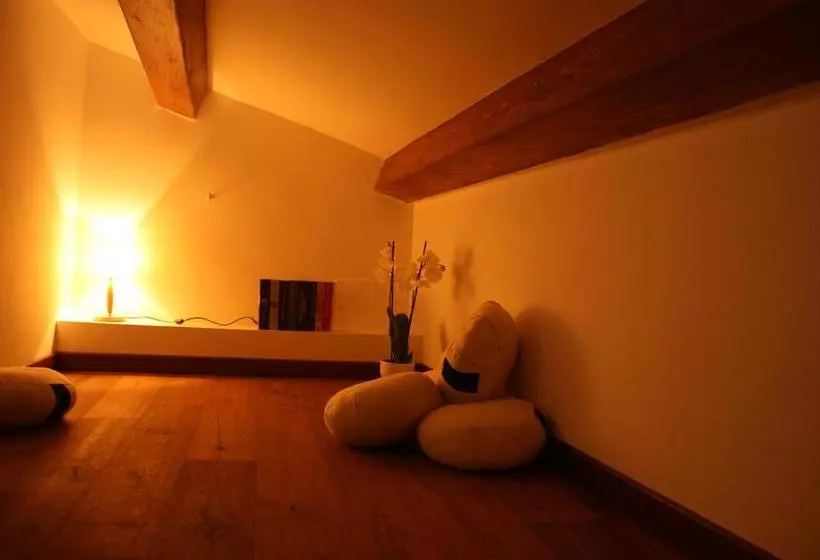 B&b44