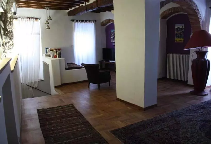 B&b44