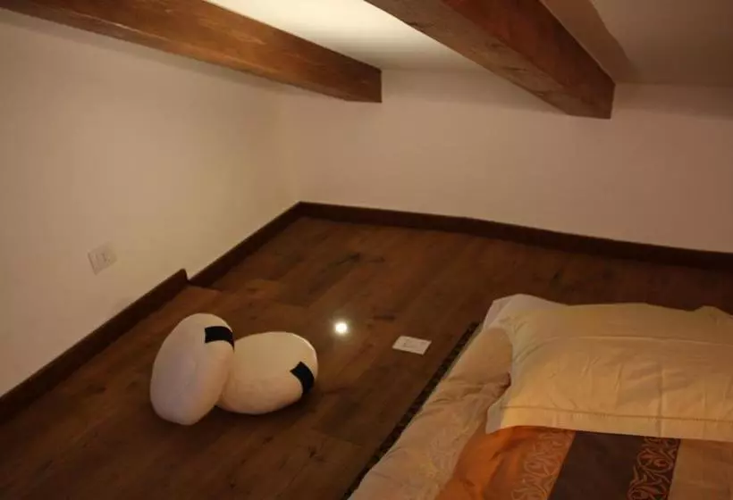 B&b44
