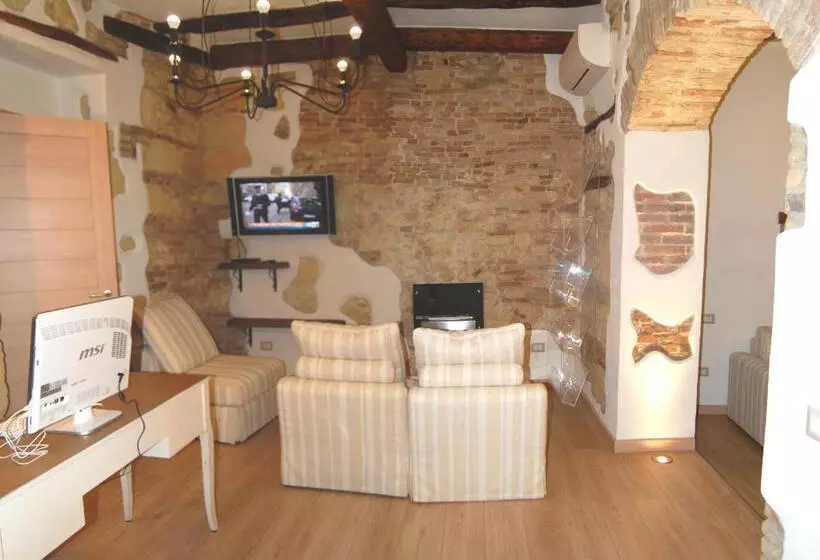 Aamiaismajoitus (B&B) Archè