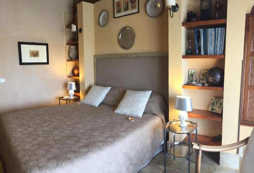 مبيت وإفطار Casale Alma