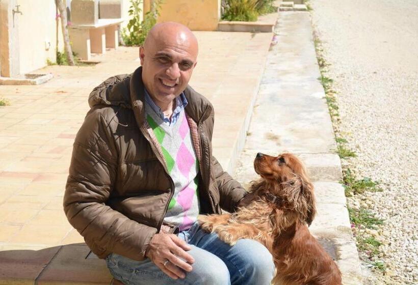 مبيت وإفطار Casale Rocca Fiorita