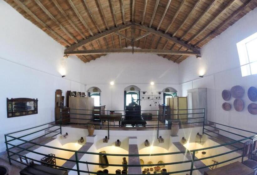 مبيت وإفطار Casale Rocca Fiorita