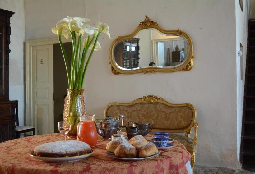 مبيت وإفطار Casale Rocca Fiorita