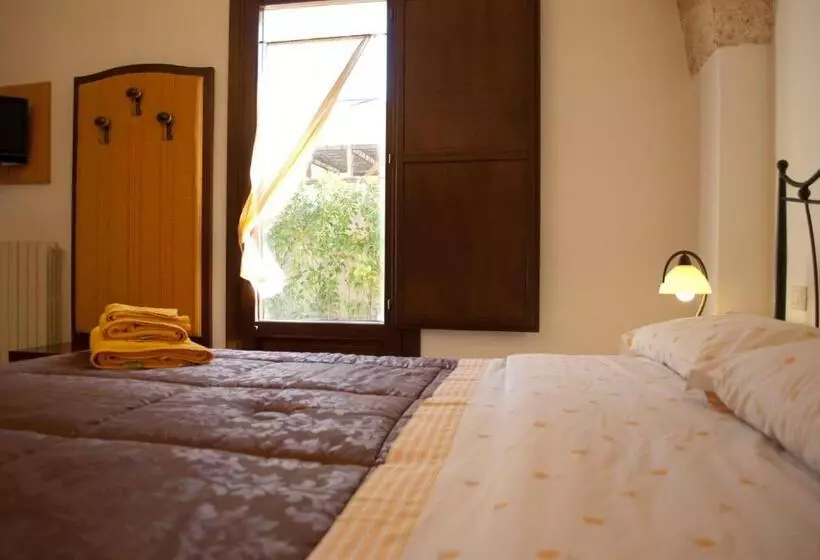 Aamiaismajoitus (B&B) Dimora Moresca 1906