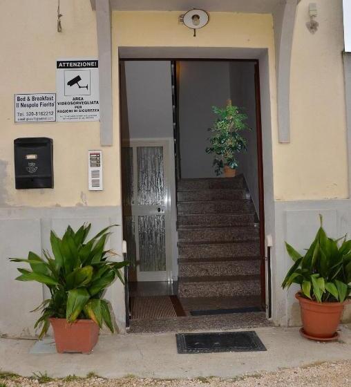 مبيت وإفطار Domo   Guest House Il Nespolo Fiorito