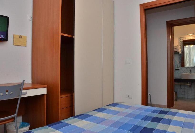 مبيت وإفطار Domo   Guest House Il Nespolo Fiorito