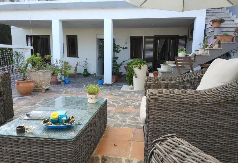 مبيت وإفطار La Casa A Mare