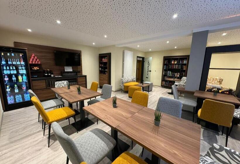 Отель Burgfrieden