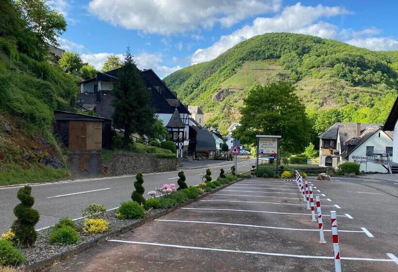 Отель Burgfrieden