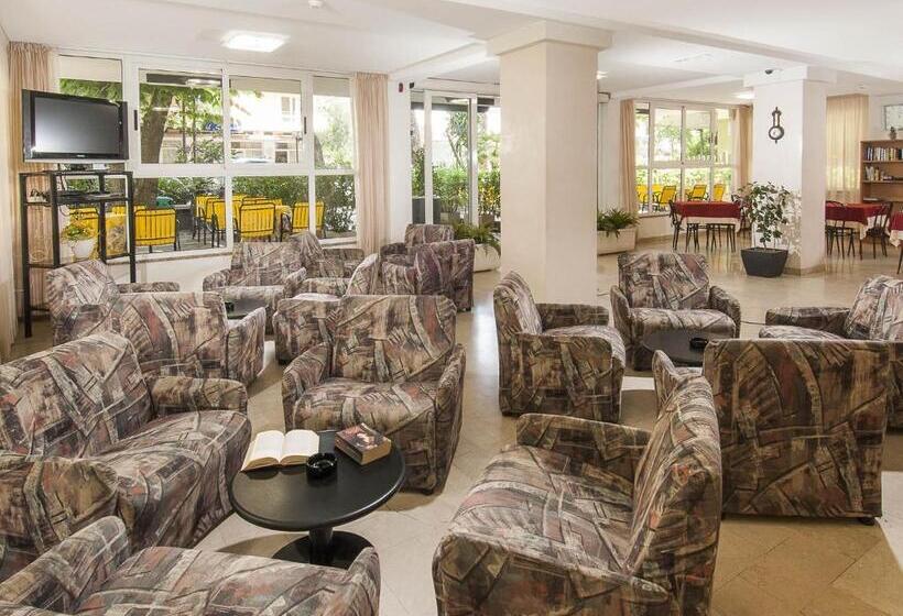 בית מלון כפרי Mon