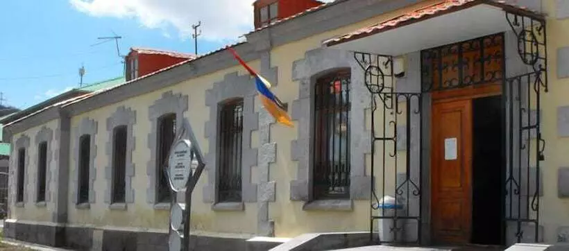 هتل Russia