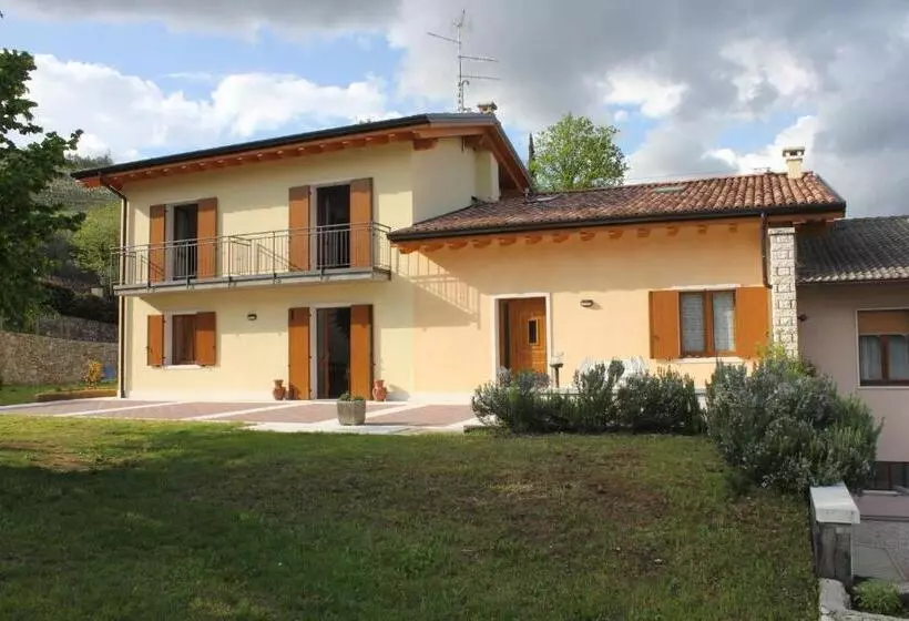 Aamiaismajoitus (B&B) La Bella Vigna