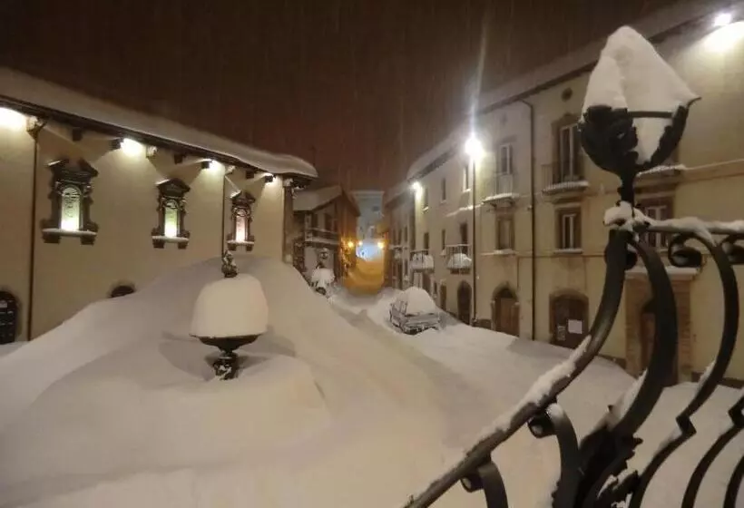 ベッドアンドブレックファースト Albergo Lo Scrigno