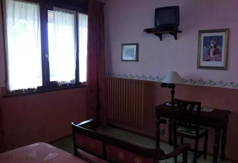 ベッドアンドブレックファースト Casa Del Contrabbandiere