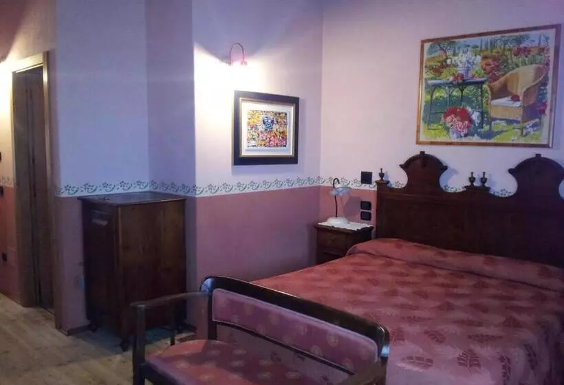 ベッドアンドブレックファースト Casa Del Contrabbandiere