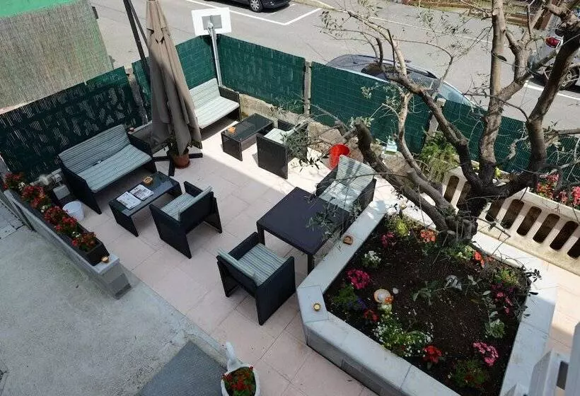 Aamiaismajoitus (B&B) I Fiori Di Malpensa