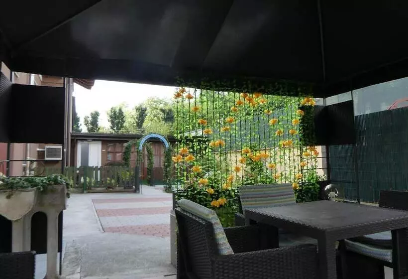 Aamiaismajoitus (B&B) I Fiori Di Malpensa