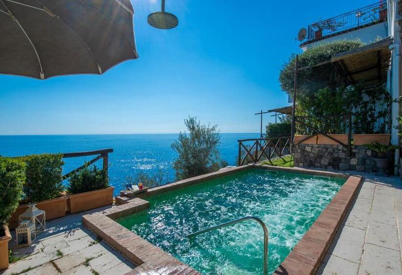 مبيت وإفطار La Maurella