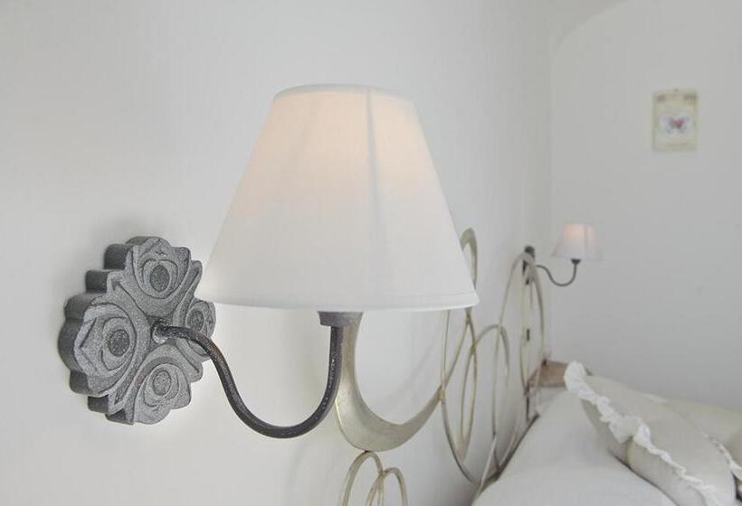 مبيت وإفطار La Maurella