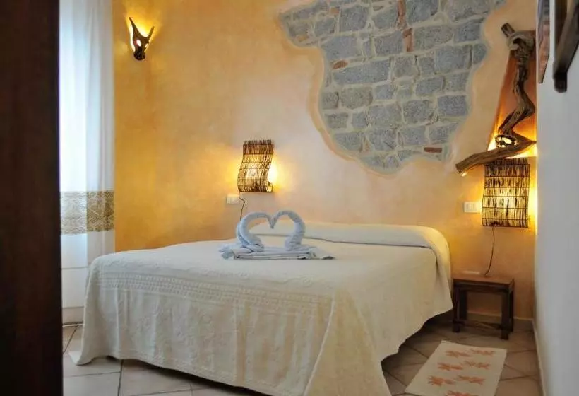 ベッドアンドブレックファースト La Pavoncella