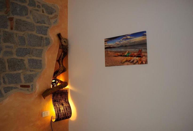 ベッドアンドブレックファースト La Pavoncella