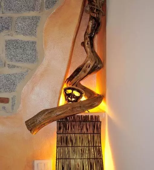 ベッドアンドブレックファースト La Pavoncella