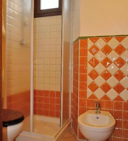 ベッドアンドブレックファースト La Pavoncella