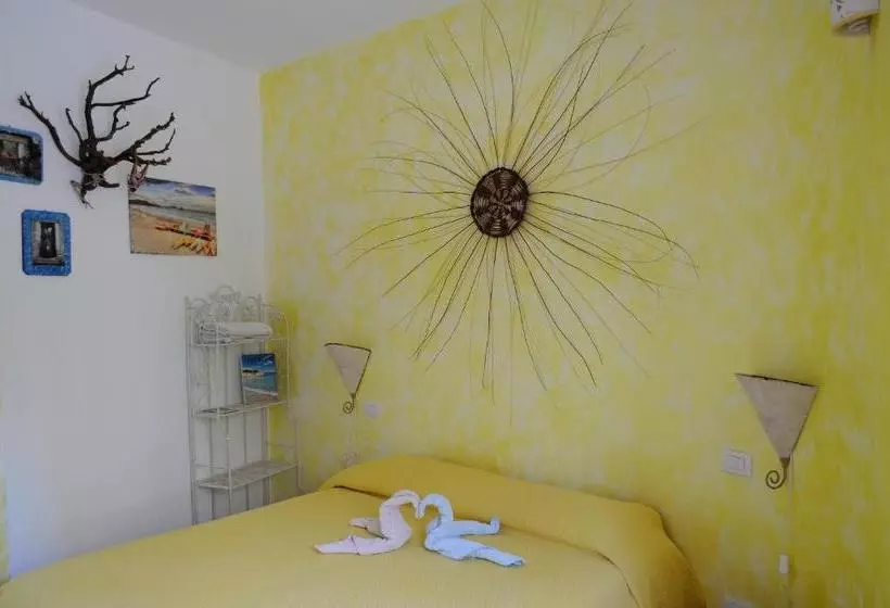 ベッドアンドブレックファースト La Pavoncella