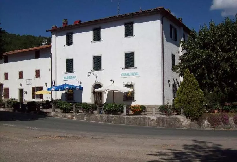 ホテル Albergo Ristorante Gualtieri