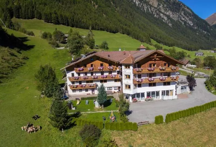 ホテル Kaserhof